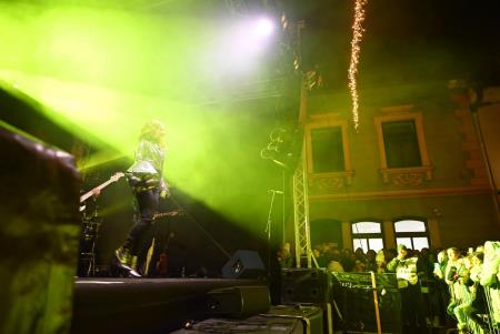 Ena in edina - Nina, Nina, Nina je v Kamnik privabila rekordno število obiskovalcev (10)